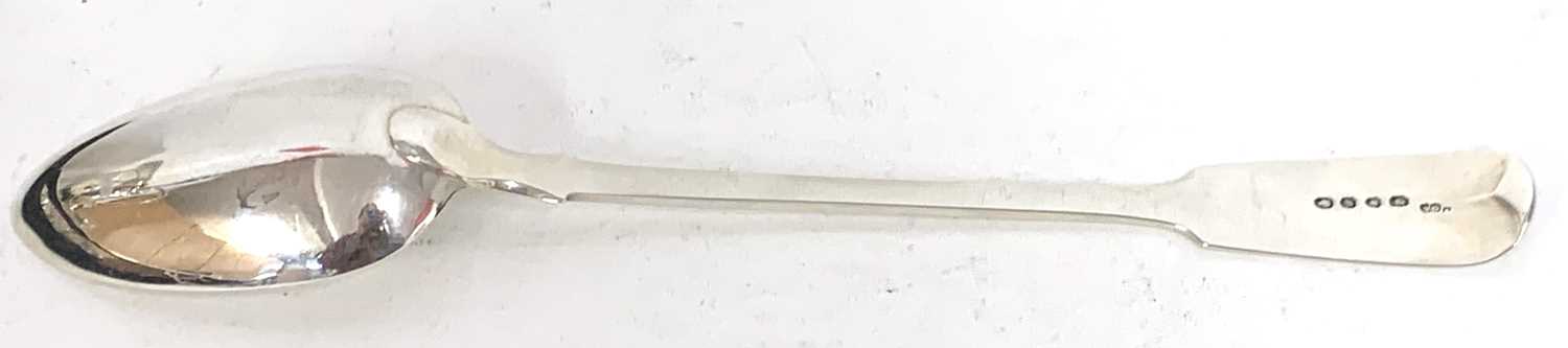 Good quality Victorian basting spoon in plain Fiddle pattern, 30cm long, London 1840 by Chawner & Co - Image 3 of 5