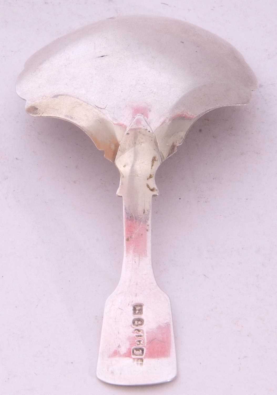 William IV silver Fiddle pattern caddy spoon, the bowl with engraved floral decoration and frilled - Image 2 of 3