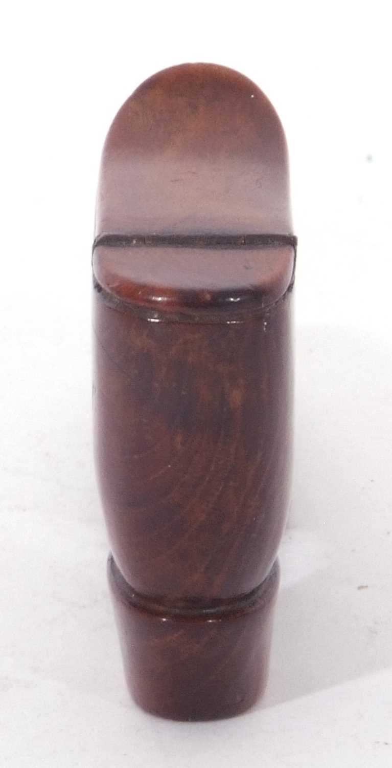 Novelty 19th century snuff box in the form of a boot fitted with hinged lid - Image 4 of 6