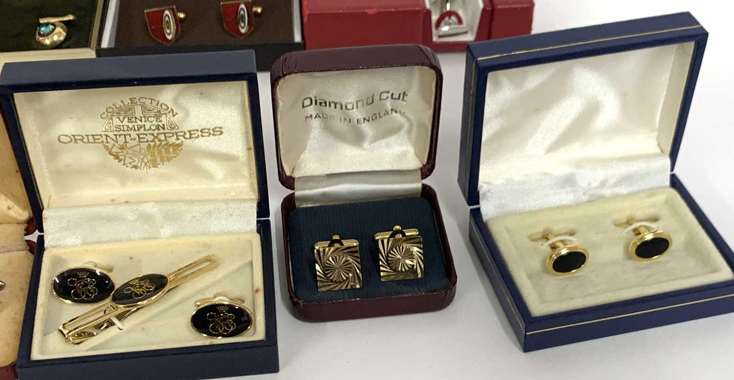 Quantity of mainly gents cuff links (boxed) - Image 8 of 10