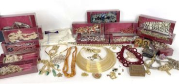 Large quantity of costume jewellery to include bead necklaces, brooches, pendants, rings etc