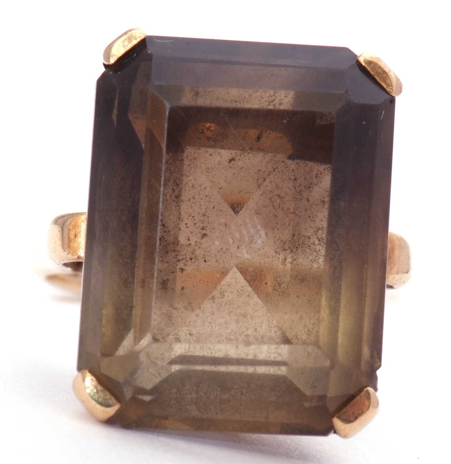 9ct gold smoky quartz ring, claw set with a large rectangular step cut smoky quartz, 18 x 10mm, - Image 8 of 8