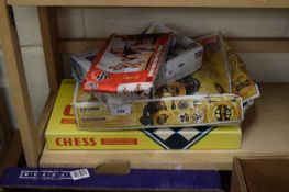 MIXED LOT OF AIRFIX AND OTHER CONSTRUCTION KITS AND BOXED PLASTIC CHESS SET