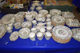 LARGE QUANTITY OF COPELAND SPODE TEA AND DINNER WARES