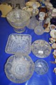 VARIOUS CLEAR GLASS BOWLS, DECANTERS ETC