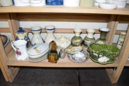 VARIOUS CERAMICS TO INCLUDE SYLVAC PLANTER, VARIOUS VASES AND OTHER ITEMS