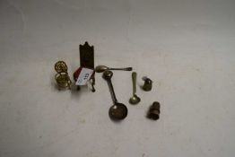 MIXED LOT CONDIMENT SPOONS, THIMBLES, MINIATURE CHAIRS ETC