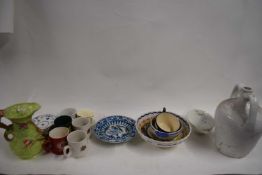 MIXED LOT CERAMICS TO INCLUDE QUIMPER AND OTHER ITEMS