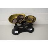 KITCHEN SCALES AND WEIGHTS