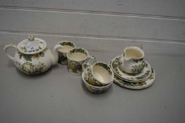 QUANTITY OF MASON'S STRATHMORE TEA WARES