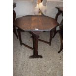 EARLY 20TH CENTURY OCTAGONAL OAK DROP LEAF OCCASIONAL TABLE, 66CM WIDE