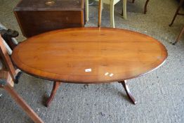 REPRODUCTION OVAL YEW WOOD VENEERED COFFEE TABLE, 120CM WIDE