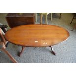 REPRODUCTION OVAL YEW WOOD VENEERED COFFEE TABLE, 120CM WIDE