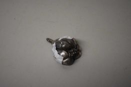 SMALL FLOWER FORMED SILVER MOUNTED PAPERWEIGHT MARKED 925