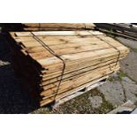 Pallet of feather edge fencing boards, approx 180cm