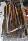 Qty vintage garden hand tools, rake, hoe etc
