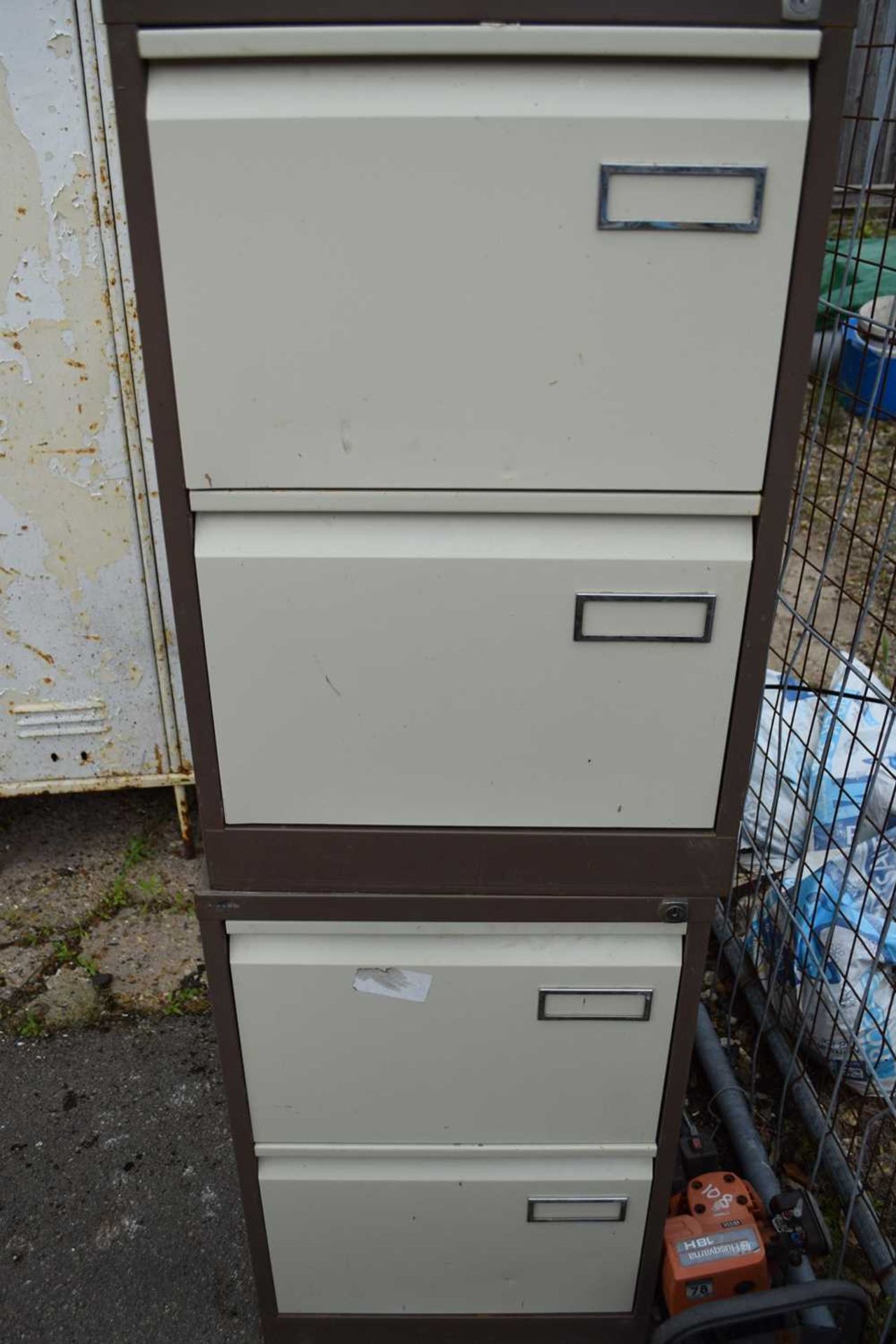 Pair of filing cabinets, height 70cm - Image 2 of 2