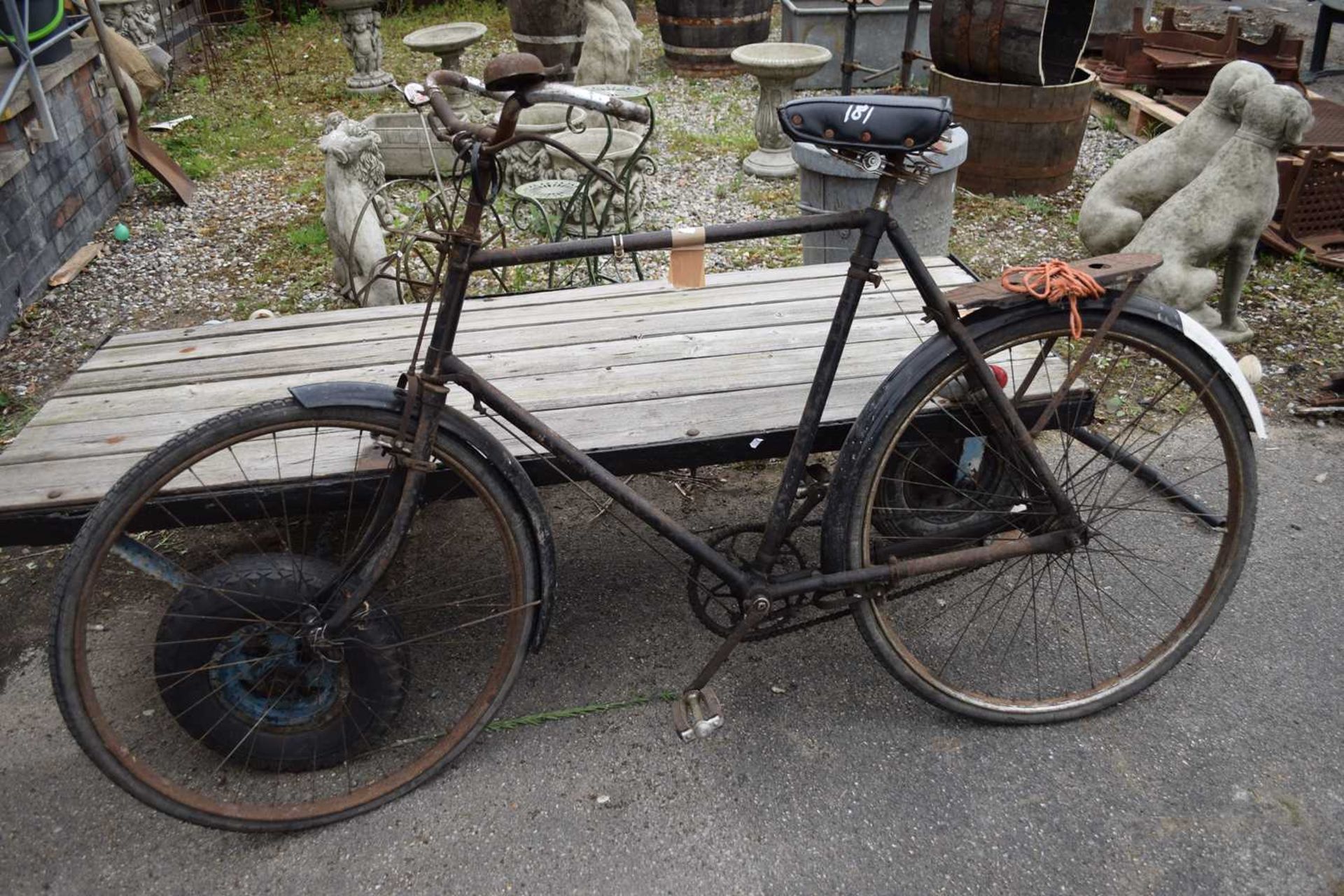 Vintage shopper bike