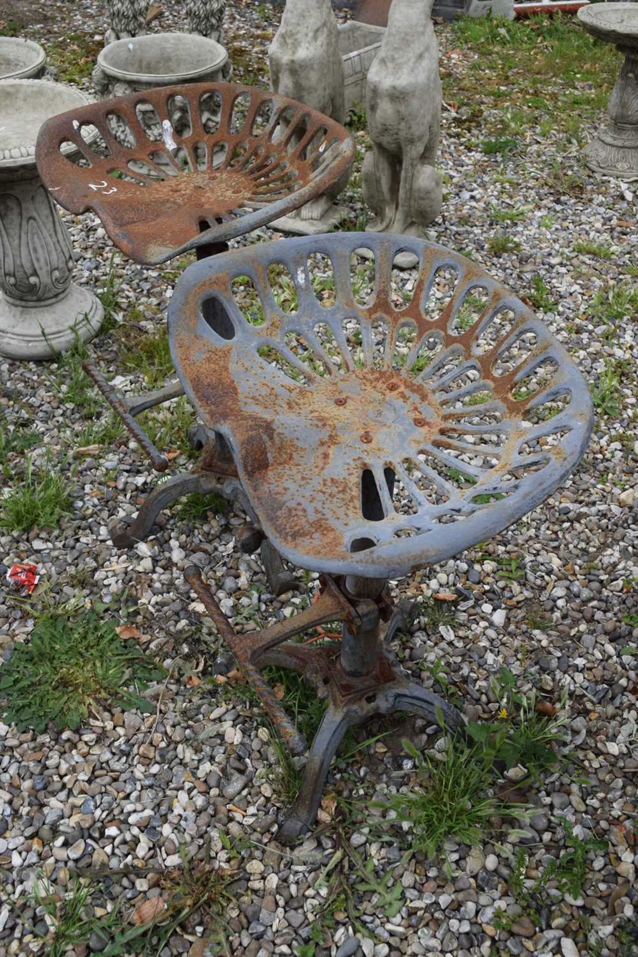 Pair of vintage cast iron bar stools - Image 2 of 2