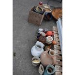 Quantity of approx 14 plant pots of varying sizes and diameters