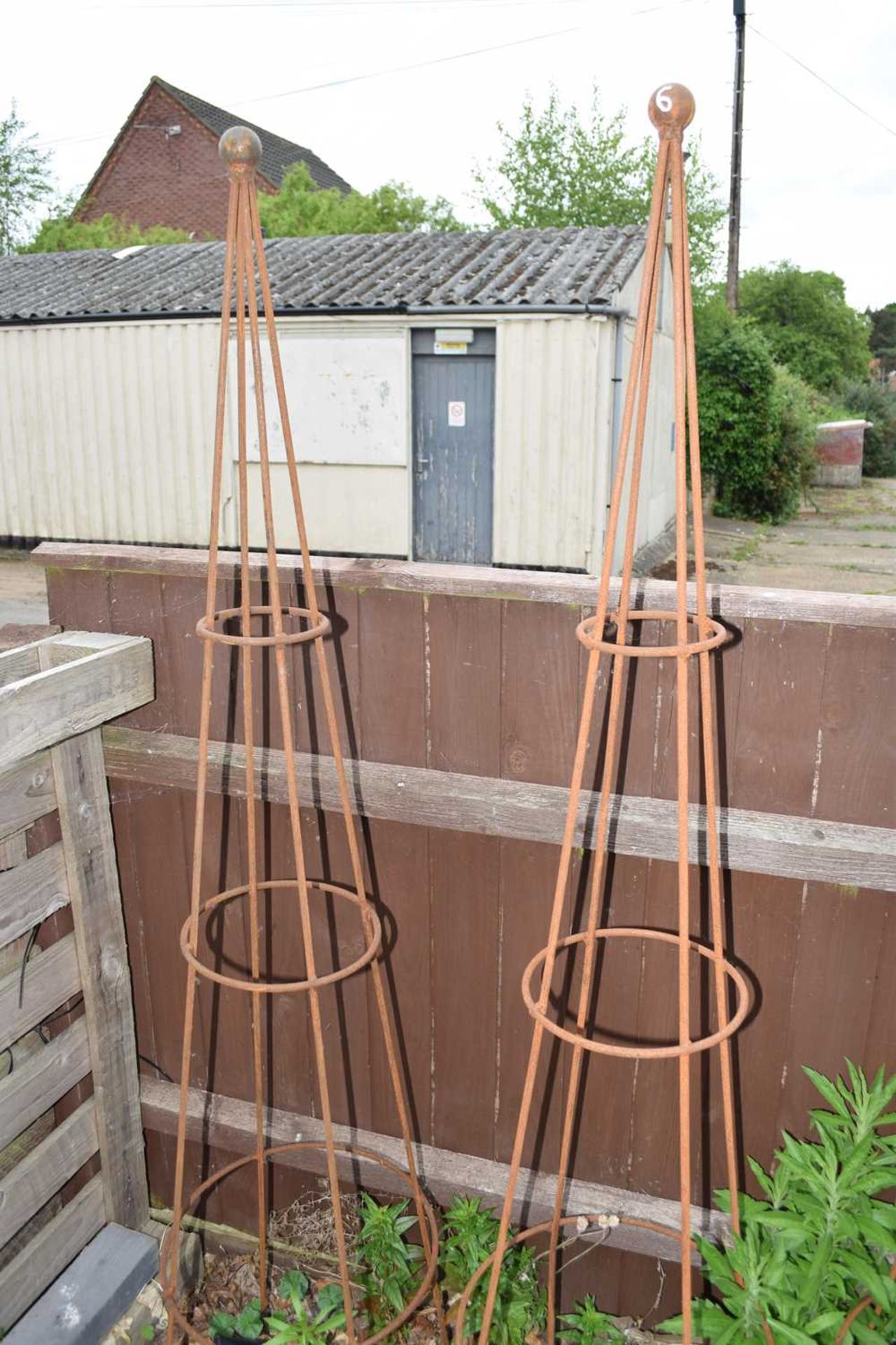 Pair of pyramid obelisks, height approx 175cm