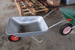 Aluminium wheelbarrow