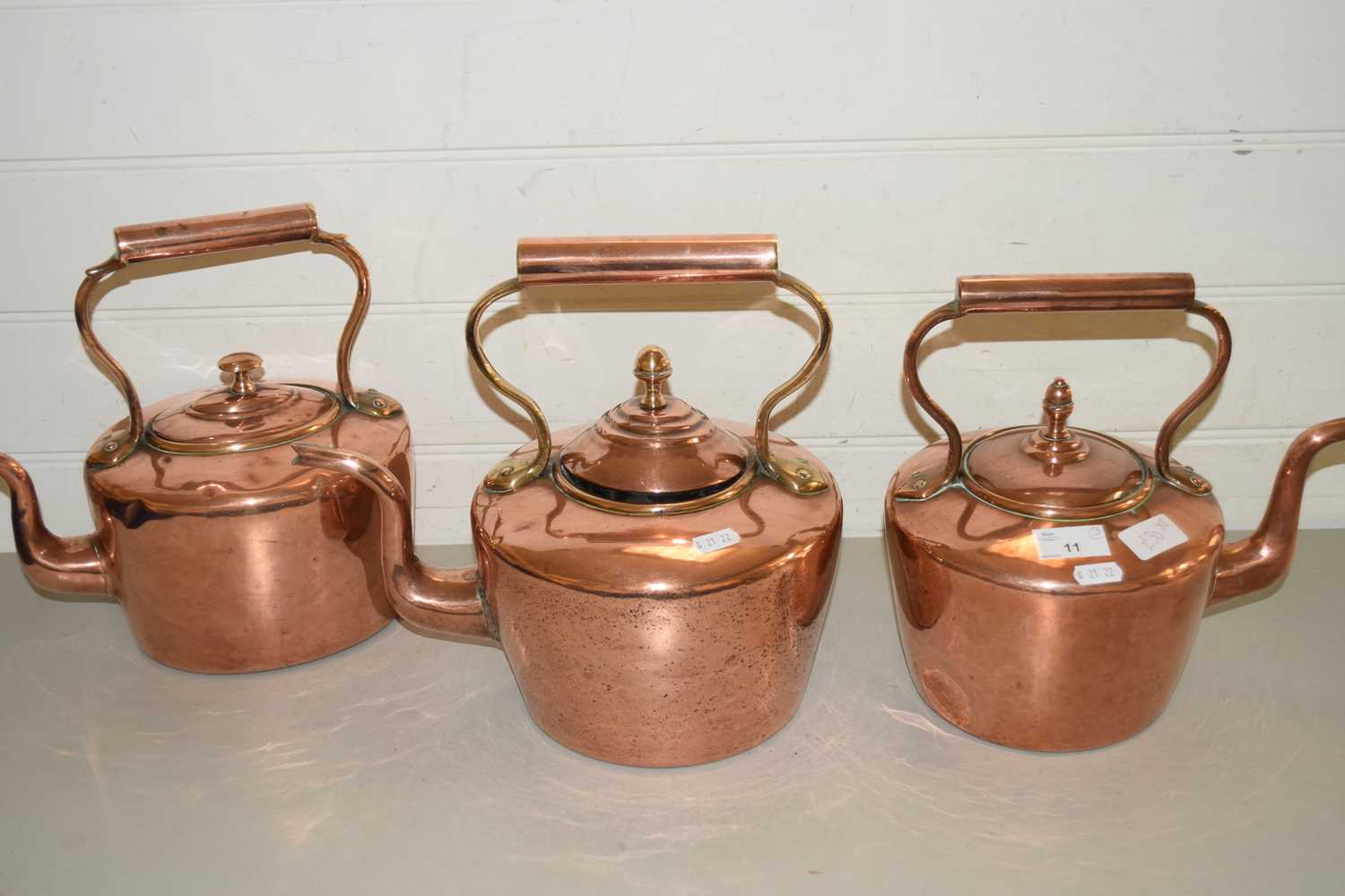 THREE VICTORIAN COPPER KETTLES