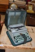 VINTAGE TRAVELLING TYPEWRITER