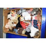 BOX CONTAINING A COLLECTION OF TY BEANIE BABIES