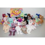 BOX OF TY BEANIE BABIES TO INCLUDE SOME RARE EDITIONS INCLUDING 'GOBBLES THE TURKEY', 'JAKE THE
