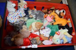 BOX CONTAINING A COLLECTION OF TY BEANIE BABIES