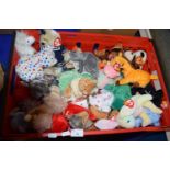 BOX CONTAINING A COLLECTION OF TY BEANIE BABIES