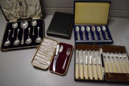 VARIOUS CASED CUTLERY