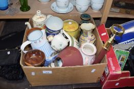 BOX OF MIXED CERAMICS AND OTHER ITEMS TO INCLUDE A MODERN BELLEEK CREAM JUG (A/F)