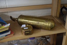 REPRODUCTION BRASS CASED COMPASS AND A VINTAGE MINIMAX PUMP FIRE EXTINGUISHER