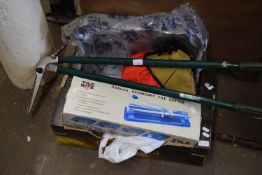 BOX OF MIXED ITEMS TO INCLUDE TILE CUTTER, EDGING SHEARS ETC