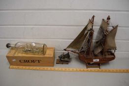 VINTAGE SHIP IN A BOTTLE PLUS TWO FURTHER BOAT MODELS (3)