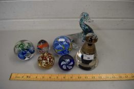 FIVE MODERN PAPERWEIGHTS PLUS TWO FURTHER ART GLASS ORNAMENTS