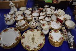 LARGE COLLECTION OF ROYAL ALBERT 'OLD COUNTRY ROSE' TEA AND TABLE WARES PLUS FURTHER RELATED ITEMS