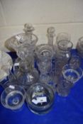 VARIOUS CLEAR GLASS VASES, DRINKING GLASSES ETC