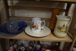 MIXED CERAMICS AND GLASS TO INCLUDE A SADLER VASE, CRINOLINE LADY JUG ETC