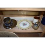 VARIOUS MIXED ITEMS TO INCLUDE BRASS BOWLS, A ROYS BAKERY PLATE ETC