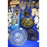 VARIOUS GLASS BOWLS, DRINKING GLASSES ETC