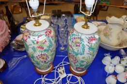 PAIR OF MODERN ORIENTAL FLORAL DECORATED TABLE LAMPS