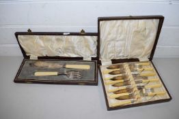 CASED SILVER PLATED FISH SERVERS AND A CASE OF FISH CUTLERY