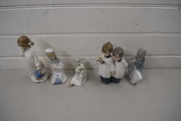 FIVE MIXED LLADRO FIGURES