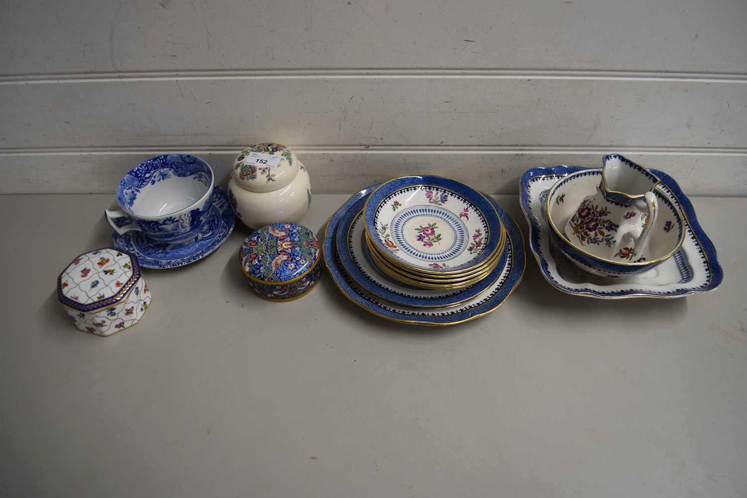 MIXED CERAMICS TO INCLUDE A QUANTITY OF BOOTHS TEA WARES