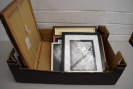 BOX OF MIXED PICTURES AND PICTURE FRAMES