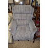 RECLINER ARMCHAIR