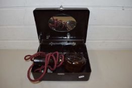 VINTAGE ORMOND BAKELITE HAIR DRYER WITH TRAVEL CASE